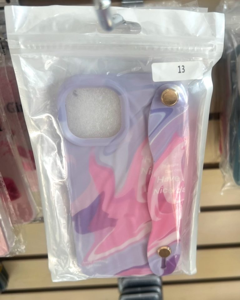 Phone case iPhone 13 girl